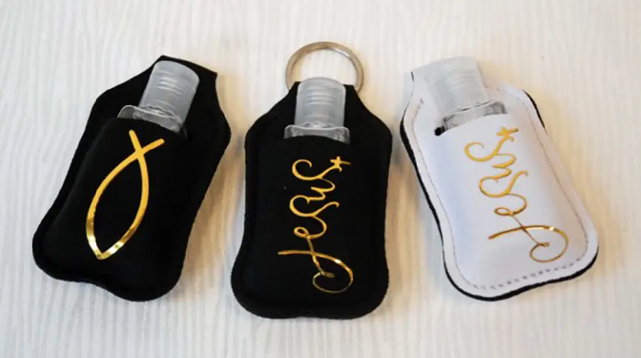 Keyring with bottle white & black, Jesus